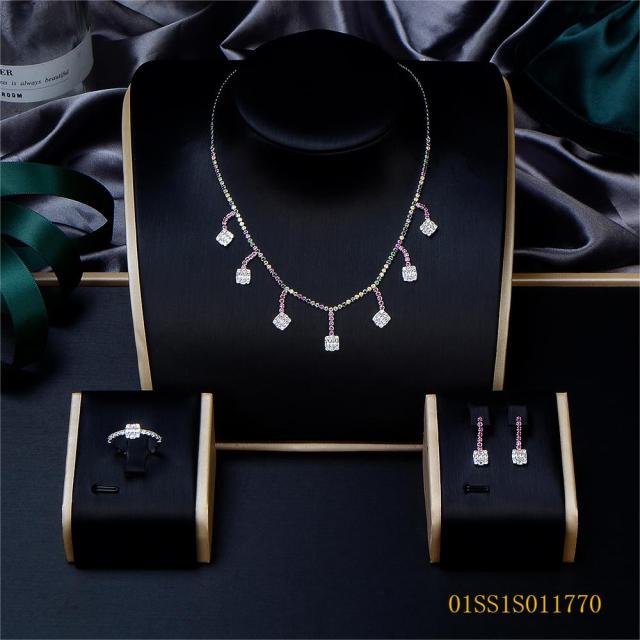 طقم مجوهرات من سلسلة رفيعة من الفضة عيار 925