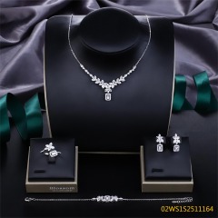 طقم مجوهرات زفاف عصري من الزركون