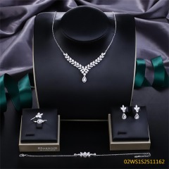 طقم مجوهرات زفاف عصري من الزركون