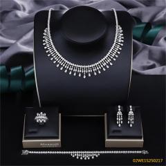 طقم مجوهرات زفاف عصري من الزركون