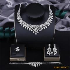 طقم مجوهرات زفاف عصري من الزركون