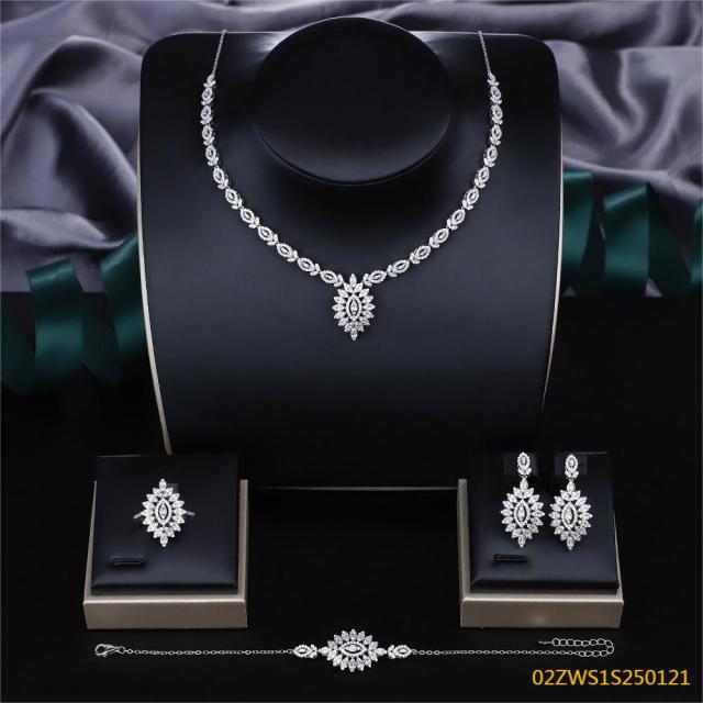 طقم مجوهرات زفاف عصري من الزركون