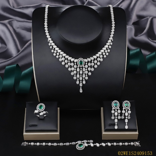 طقم مجوهرات زفاف عصري من الزركون