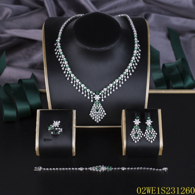 طقم مجوهرات زفاف عصري من الزركون