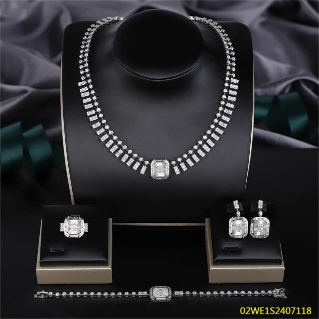 طقم مجوهرات زفاف عصري من الزركون