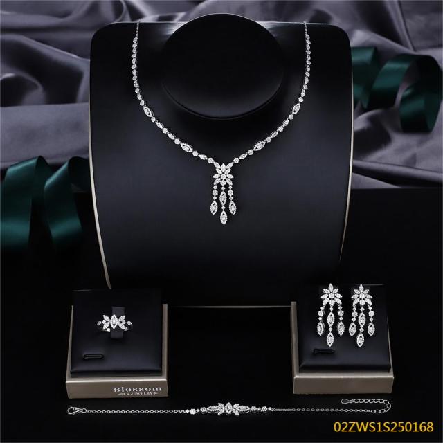 طقم مجوهرات زفاف عصري من الزركون