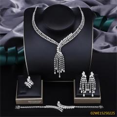 طقم مجوهرات زفاف عصري من الزركون