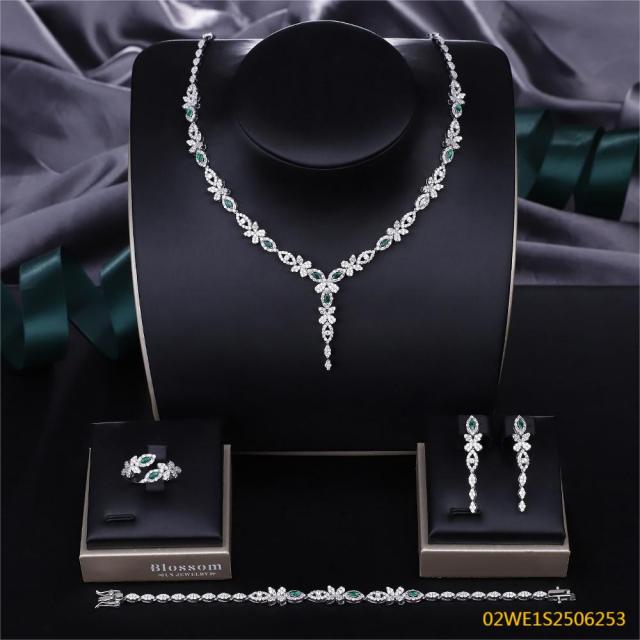 طقم مجوهرات زفاف عصري من الزركون