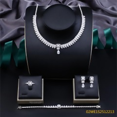طقم مجوهرات زفاف عصري من الزركون