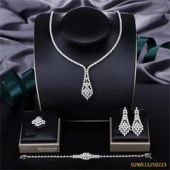 طقم مجوهرات زفاف عصري من الزركون
