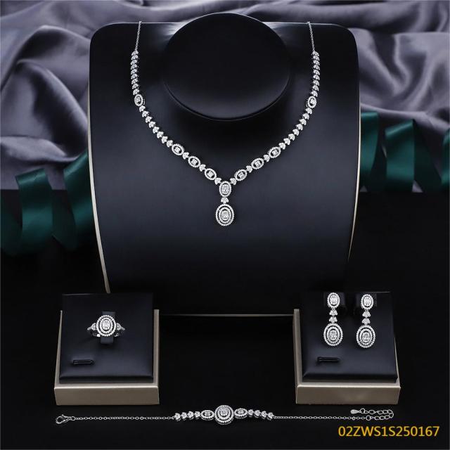 طقم مجوهرات زفاف عصري من الزركون