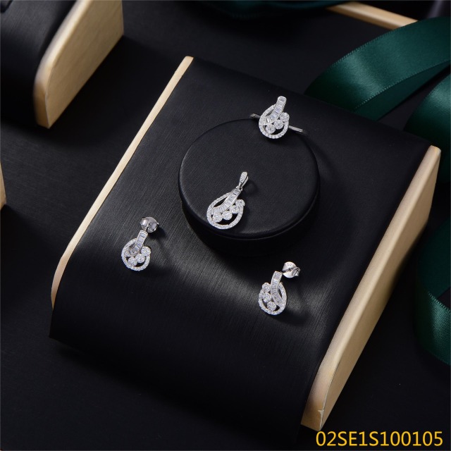 Wholesale Luxury 925 Silver Zircon Pendant Set