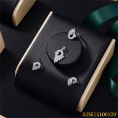 Wholesale Luxury 925 Silver Zircon Pendant Set