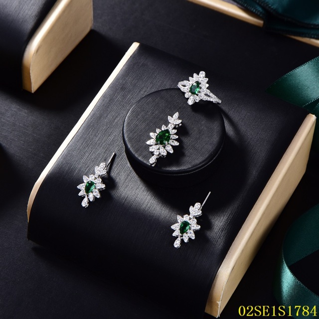 Wholesale Luxury 925 Silver Zircon Pendant Set