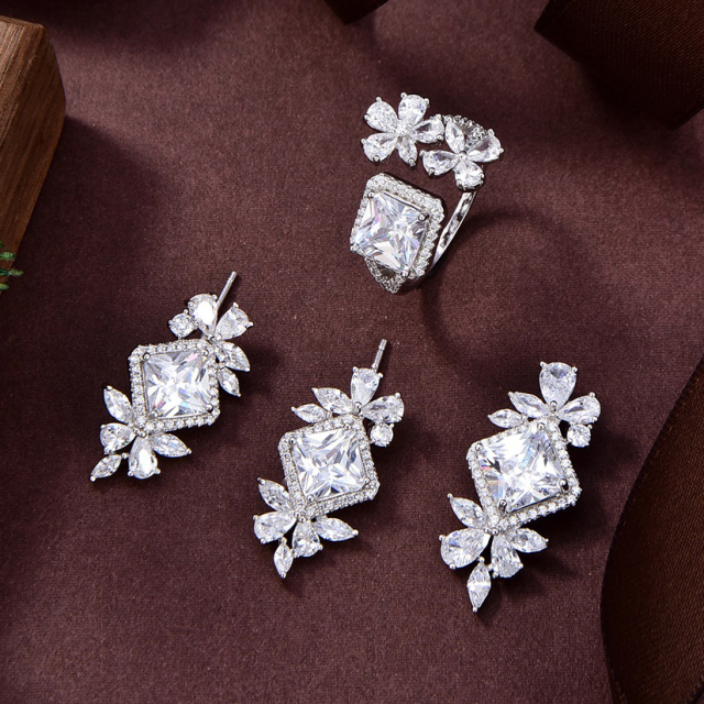 Wholesale Luxury 925 Silver Zircon Pendant Set