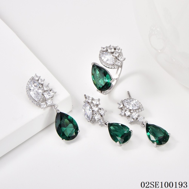 Wholesale Luxury 925 Silver Zircon Pendant Set