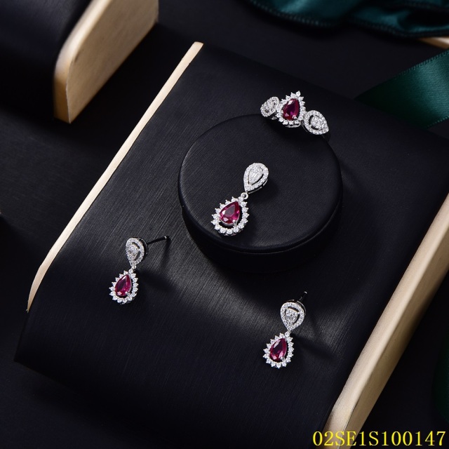 Wholesale Luxury 925 Silver Zircon Pendant Set