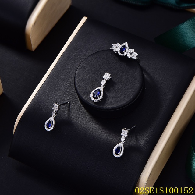 Wholesale Luxury 925 Silver Zircon Pendant Set