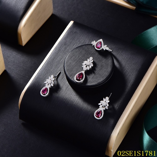 Wholesale Luxury 925 Silver Zircon Pendant Set