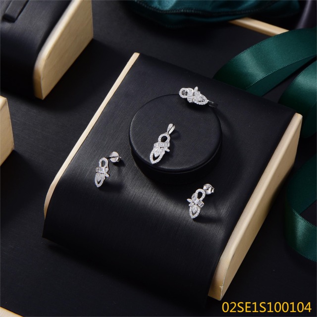 Wholesale Luxury 925 Silver Zircon Pendant Set