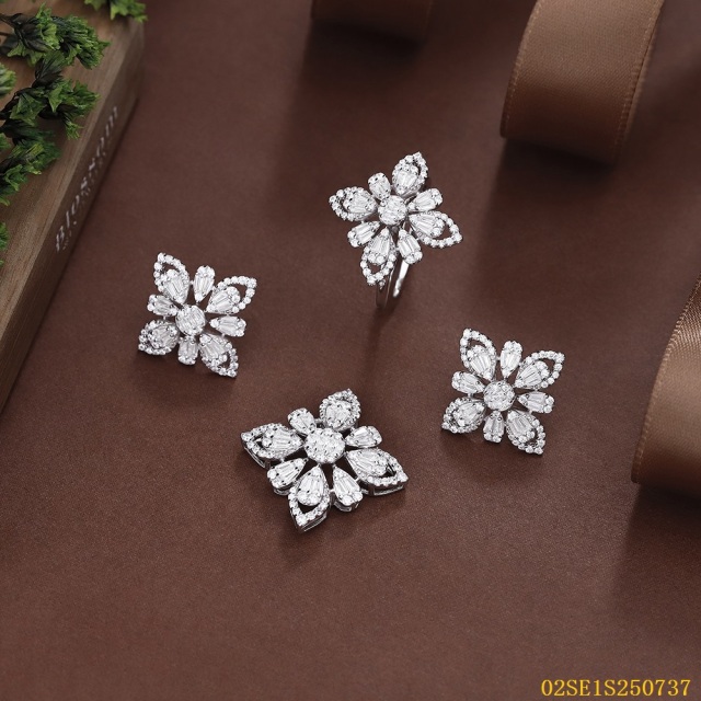 Wholesale Luxury 925 Silver Zircon Pendant Set