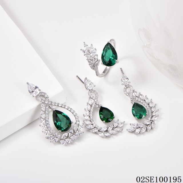 Wholesale Luxury 925 Silver Zircon Pendant Set