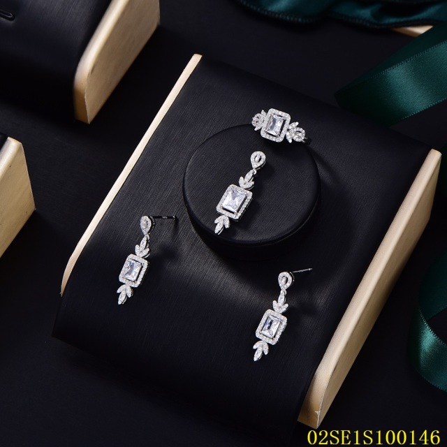 Wholesale Luxury 925 Silver Zircon Pendant Set
