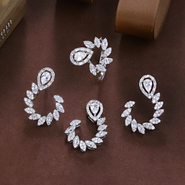 Wholesale Luxury 925 Silver Zircon Pendant Set