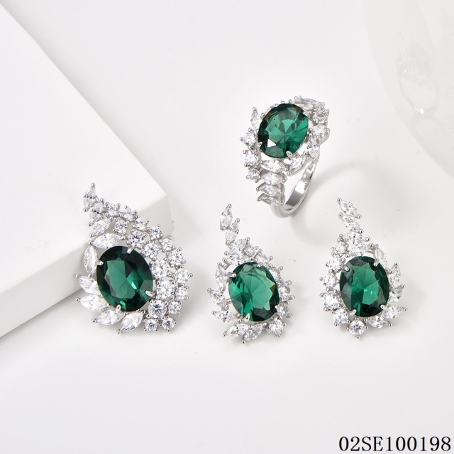 Wholesale Luxury 925 Silver Zircon Pendant Set