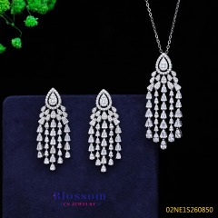 Blossom CS Jewelry بالجملة فضة 925 زركون عقد بشرابات على شكل ثريا قطرة مع أقراط متدلية أنيق للسيدات