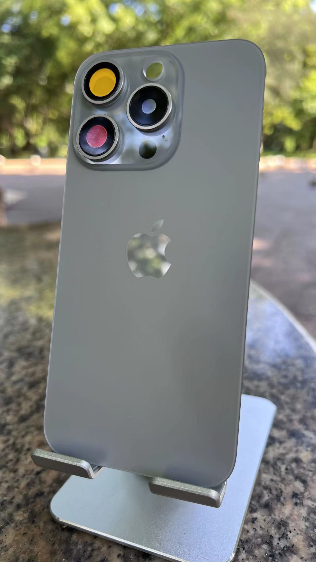 iPhone15 Pro back grass replacement
