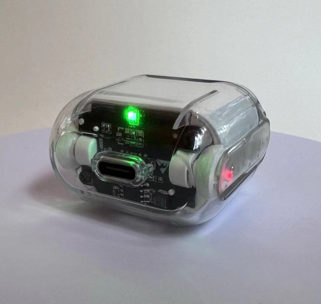 Transparent mecha Earphone