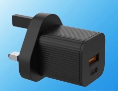 GaN PD 33W adapter charger Type C & USB UK plug