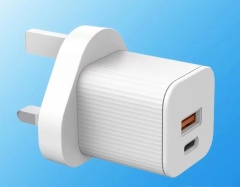 GaN PD 33W adapter charger Type C & USB UK plug