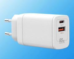 GaN PD 65W adapter charger  Type C & USB Portable