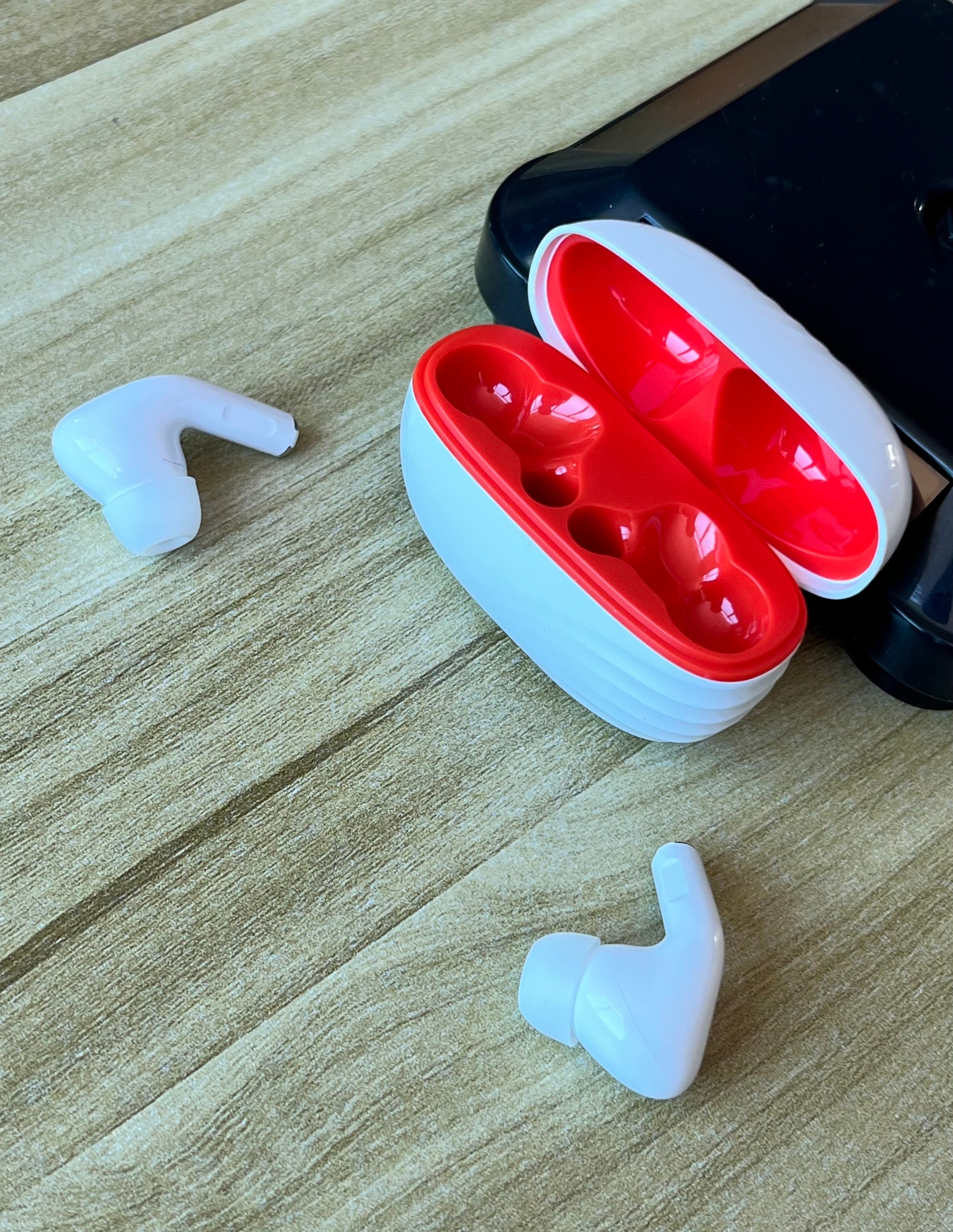 V66 TWS earbuds
