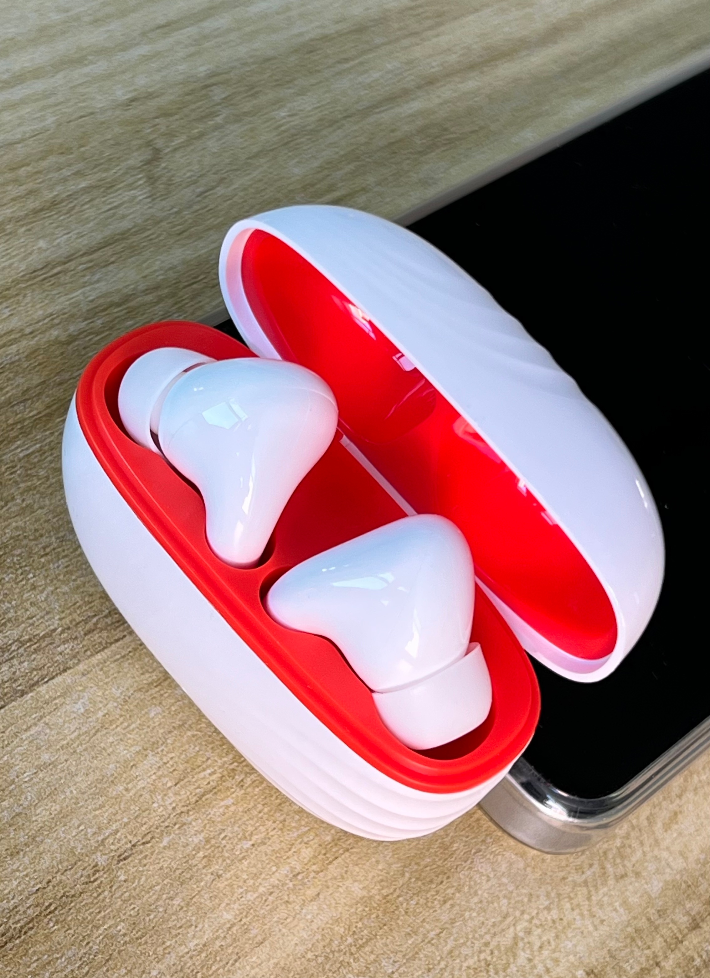 V66 TWS earbuds