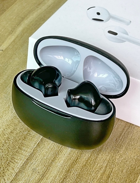 V72 TWS earbuds