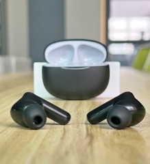 V72 TWS earbuds