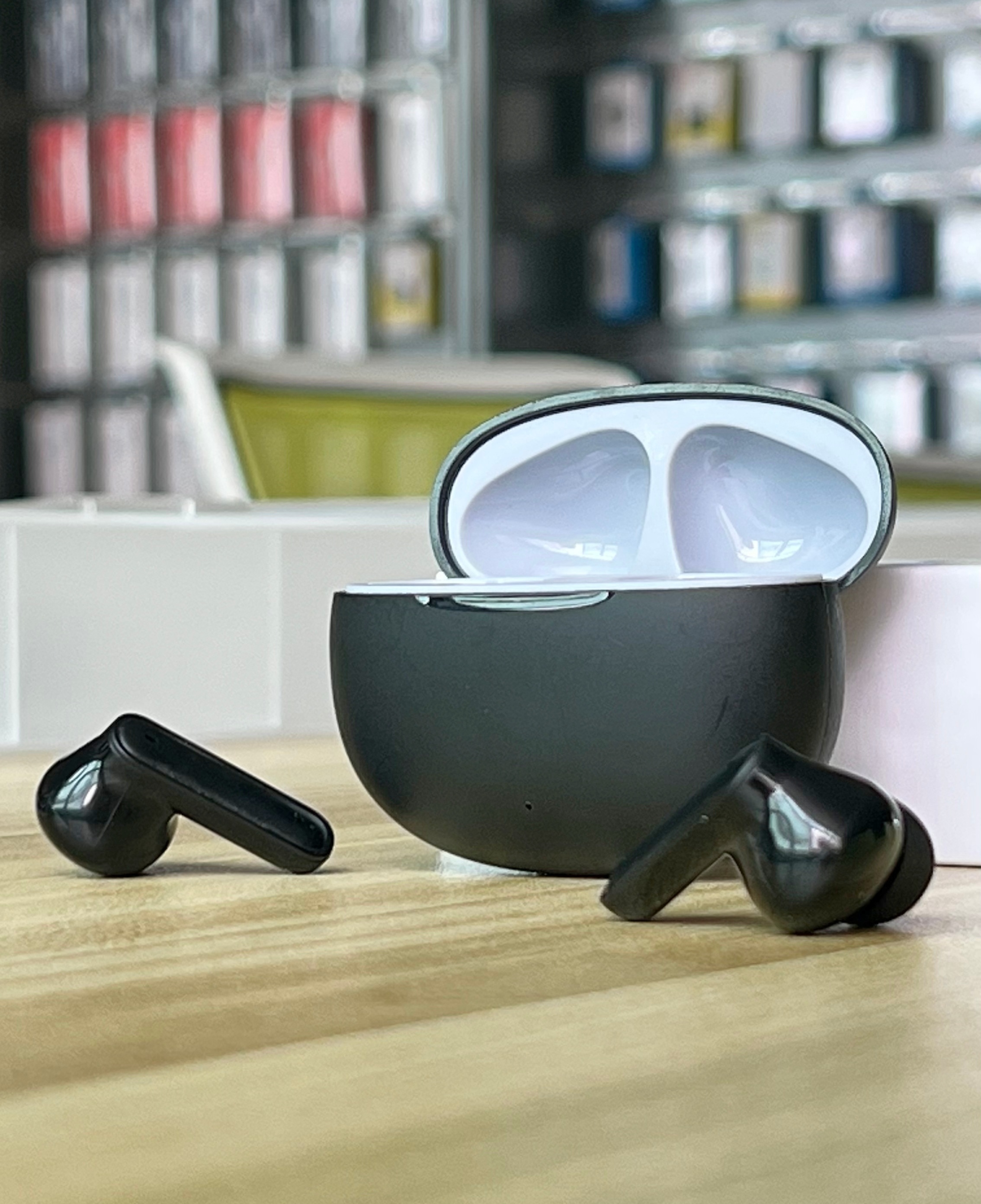 V72 TWS earbuds