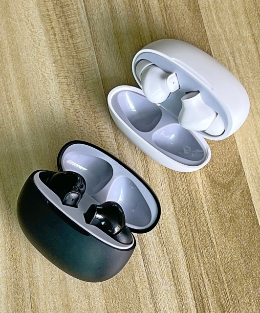 V72 TWS earbuds