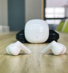 i82 TWS earbuds