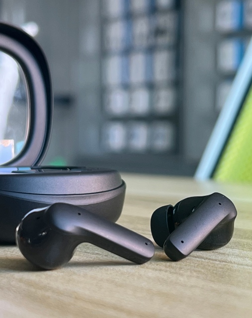 V69 TWS earbuds