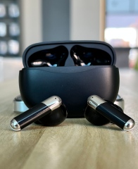 V63 TWS earbuds