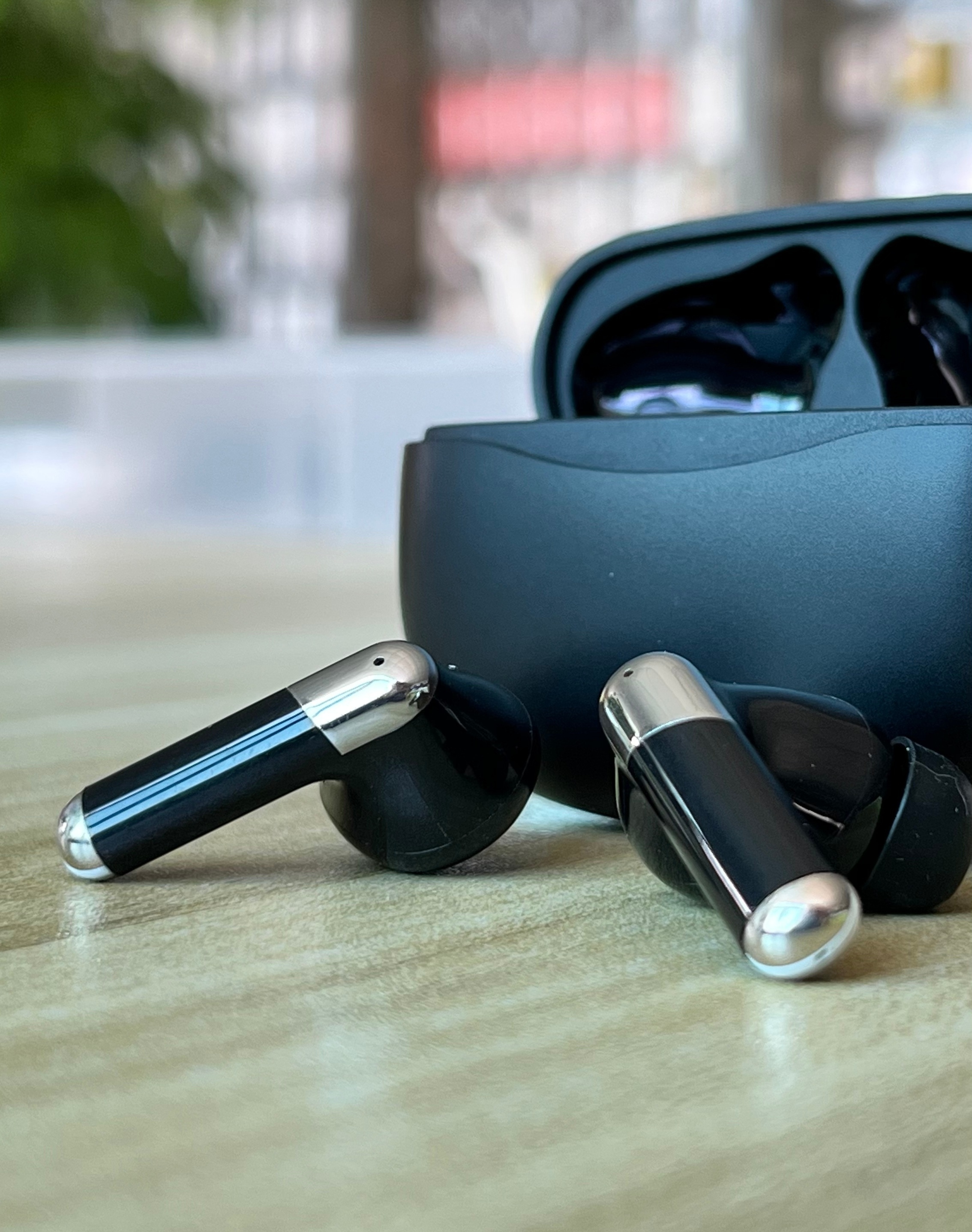 V63 TWS earbuds
