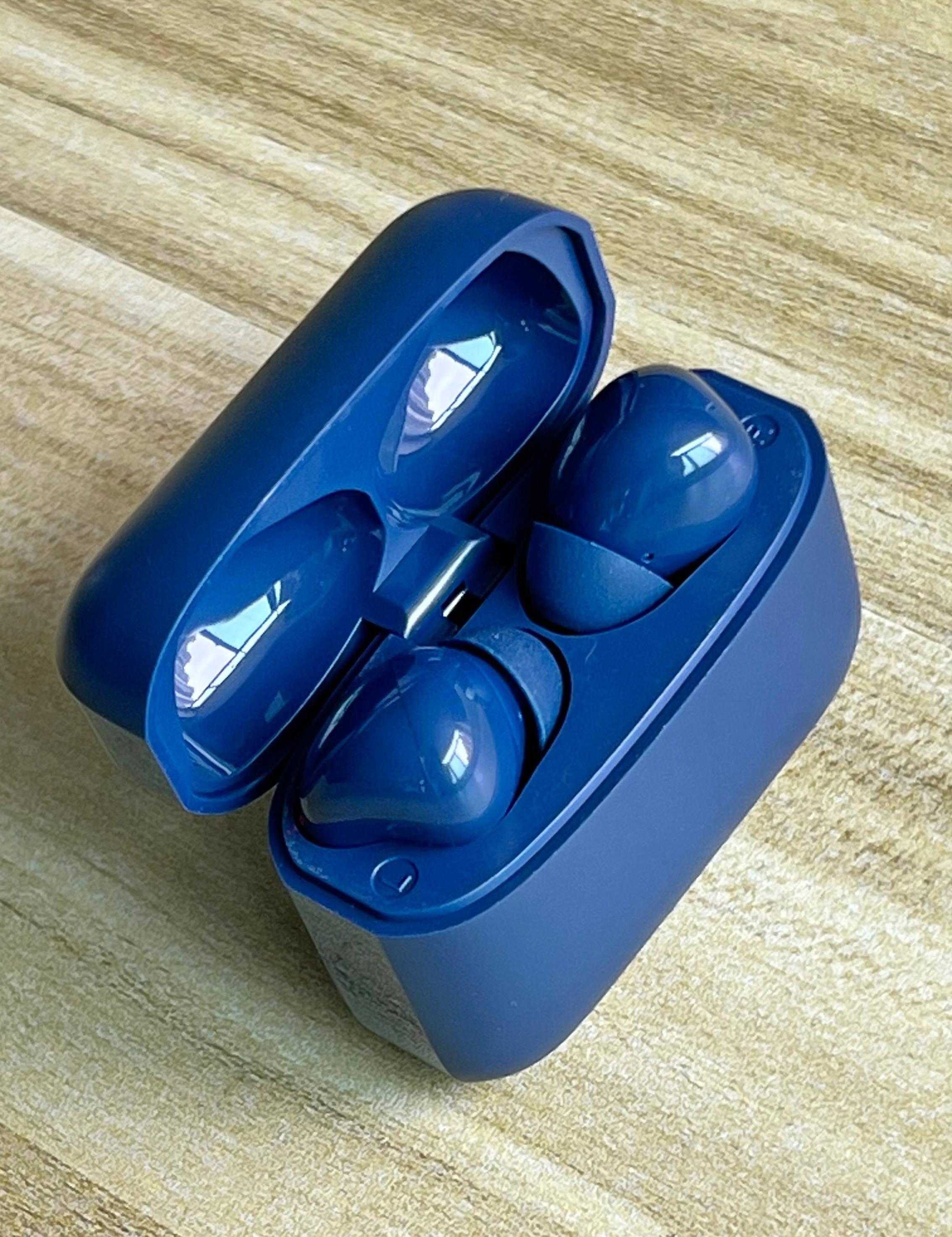 V78 TWS earbuds