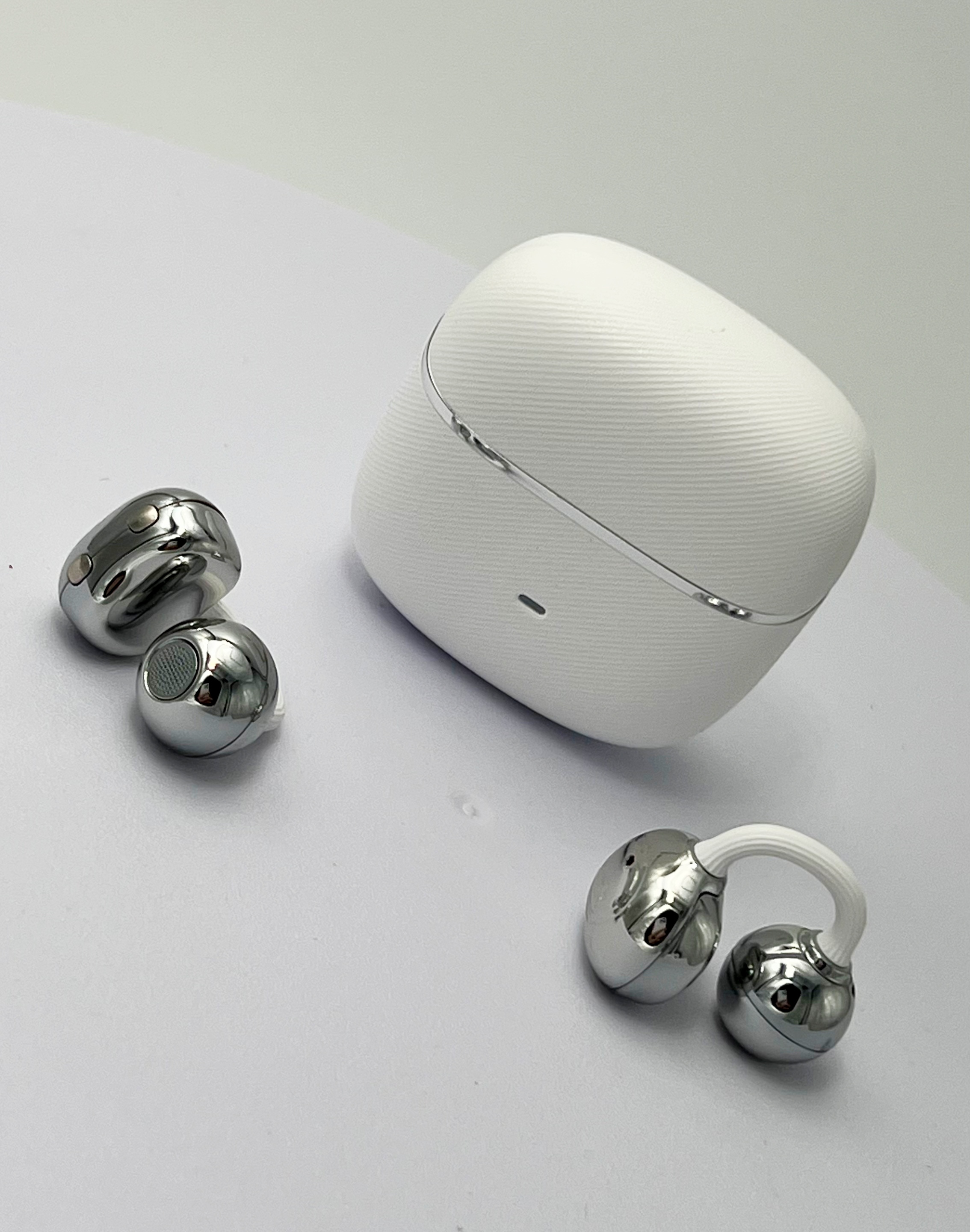 iN60 OWS Clip-on Earbuds