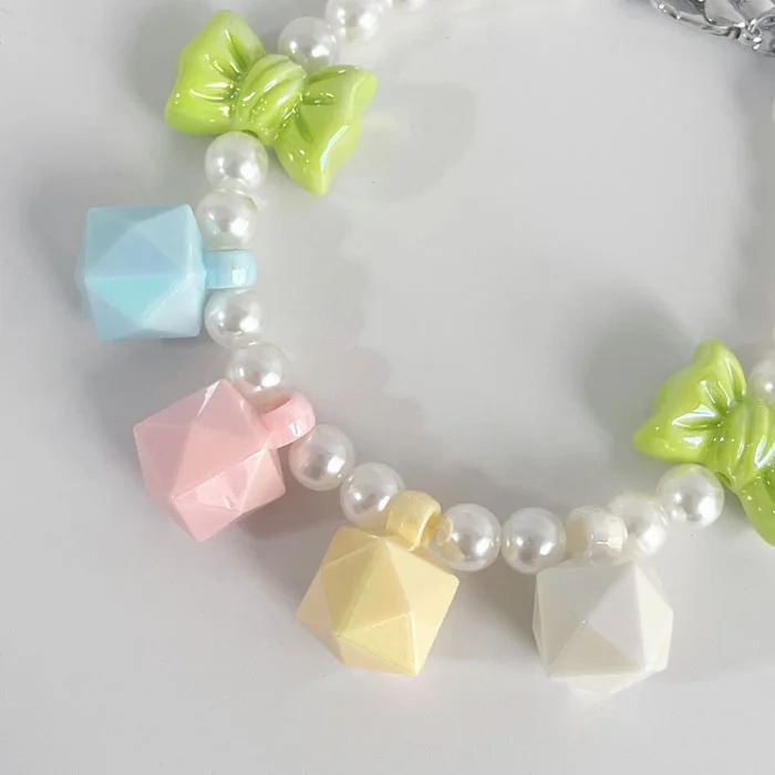 Pretty Colored Pendent Dog Cat Necklace Pet Pearl Necklace