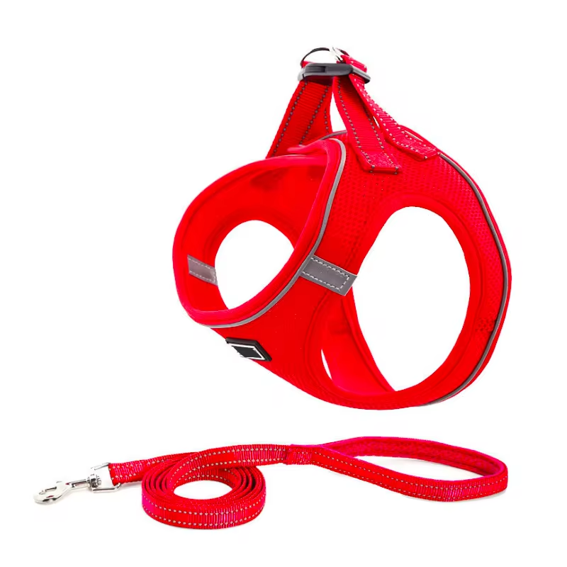 New Design Adjustable Pet Accessories Soft Breathable Reflective Dog Harness and Leash Collar Set