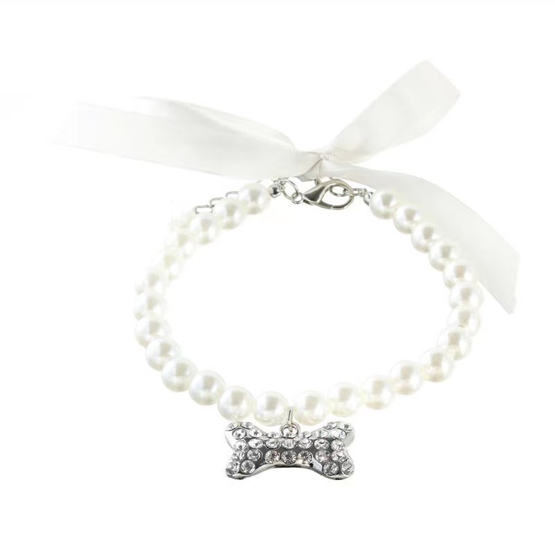 Pet jewelry pearl necklace bone pendant for small and medium dogs